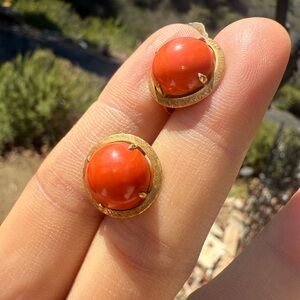 Vintage 14k gold coral stud Earrings